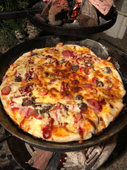 www.aussiecampfirekitchens.com BBQ PAN PIZZA using the ACK HOT TOP