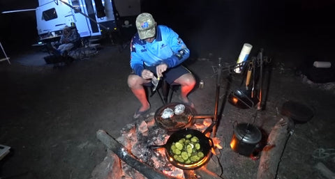 Swinging Double Grill with Accessories