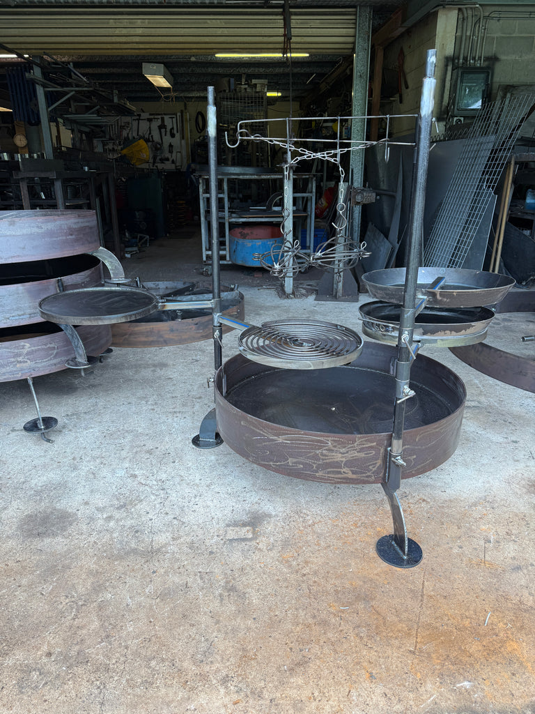 Campfire Round Pit with Fire Cooking Kit