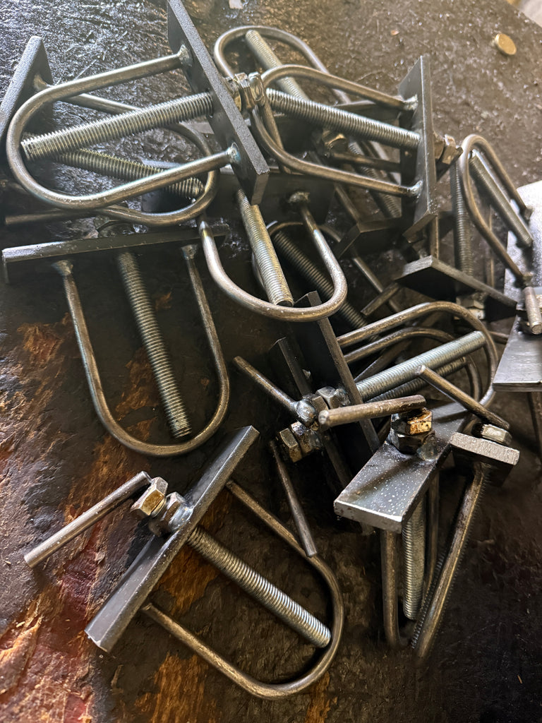 Asado Leg Clamps