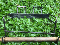www.aussiecampfirekitchens.com AUSTRALIAN MADE Paper Towel Rack